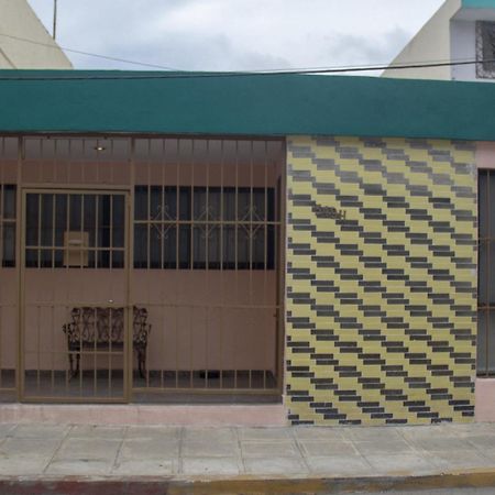 메리다 Casa 3 Torres En El Barrio Santiago, Centro. 빌라 외부 사진