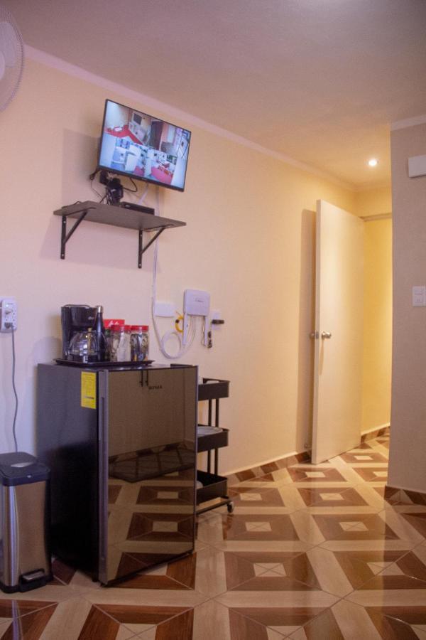 메리다 Casa 3 Torres En El Barrio Santiago, Centro. 빌라 외부 사진
